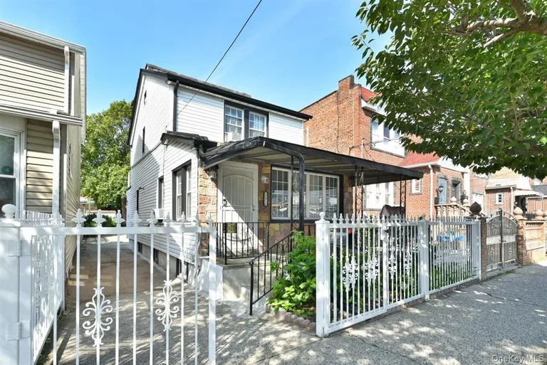 119-26 Inwood Street — image 1