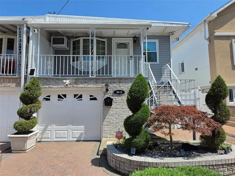 164-15 98th Street — image 1