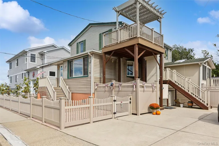 181 Suffolk Road #Upper — image 1