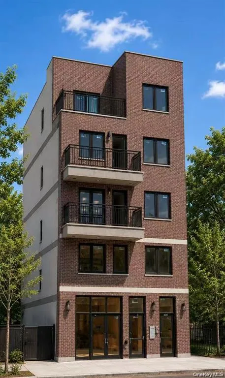 132-25 41 Avenue #5A — image 1