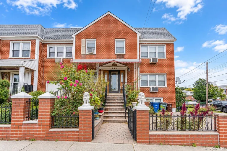 230 Kearney Avenue — image 1