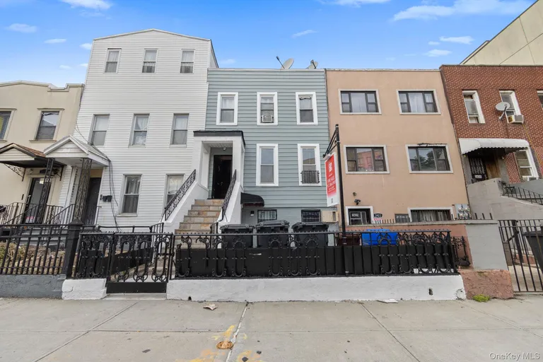 2421 Dean Street — image 1