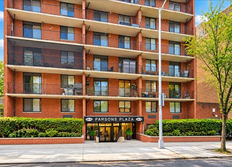 13976 35th Avenue #L1 — image 1