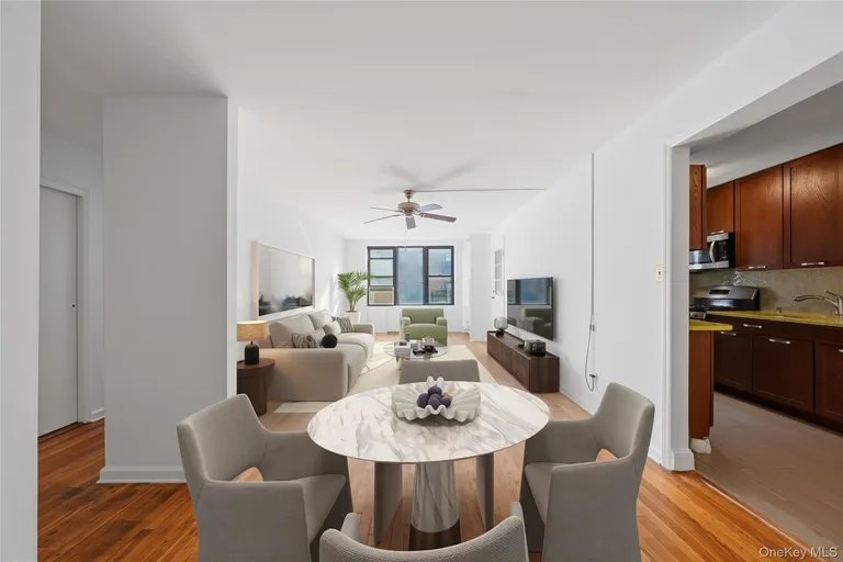 2860 Bailey Avenue #5H — image 1
