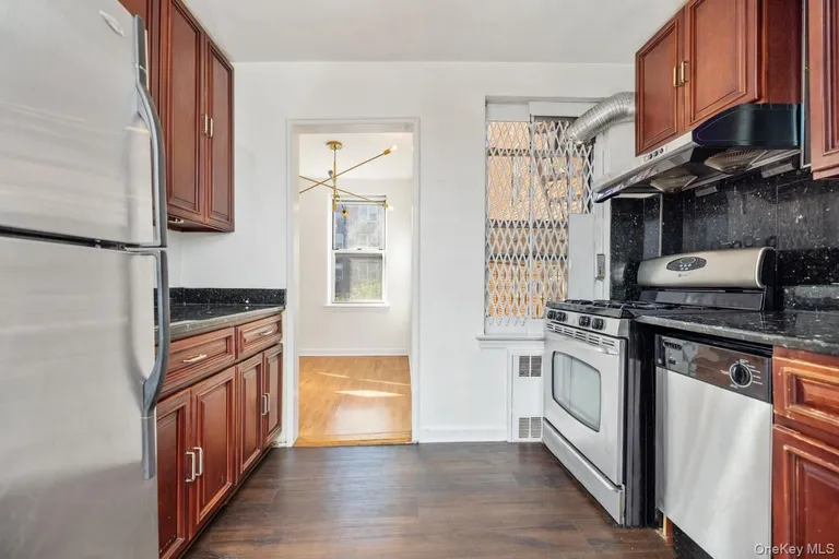 67-10 108th Street #4A — image 1