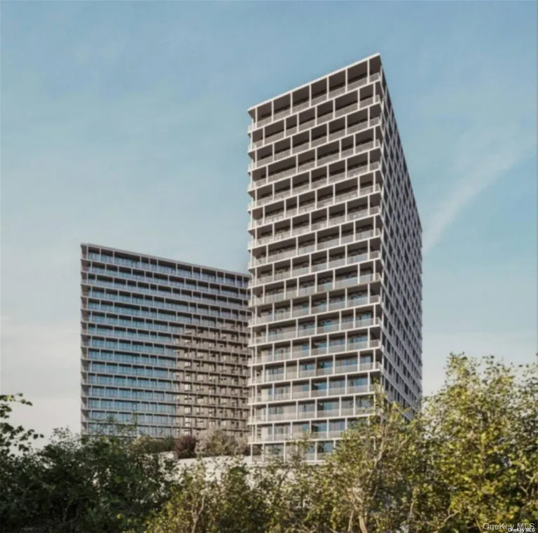 131-02B 40TH Road #20T — image 1