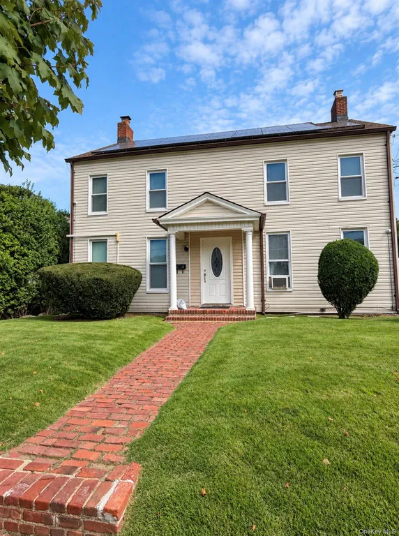 2521 Grand Avenue — image 1