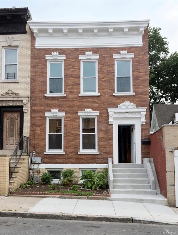 33 Sunnyside Court — image 1
