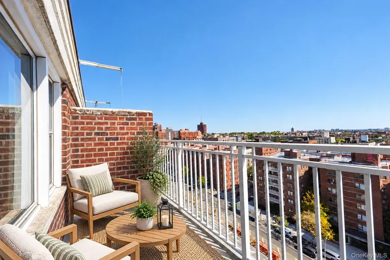 3131 Grand Concourse #12F — image 1