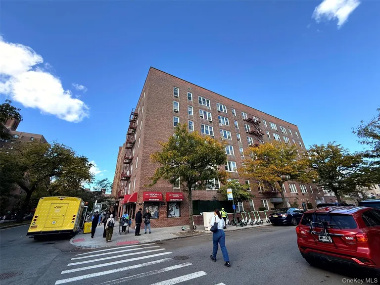 1332 Metropolitan Avenue #6K — image 1