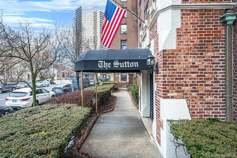 109-14 Ascan Avenue #4B — image 1