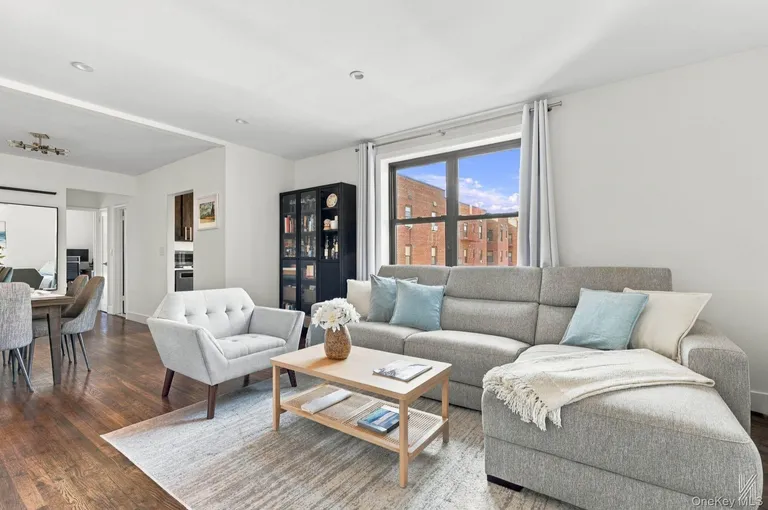 88-09 Northern Boulevard #506 — image 1