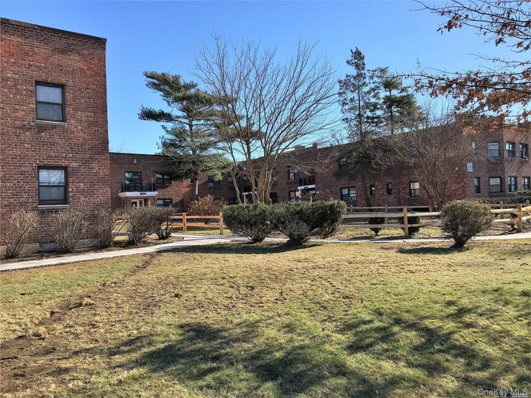 112 division #1 A — image 1