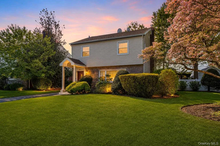 99 Norwood Avenue — image 1