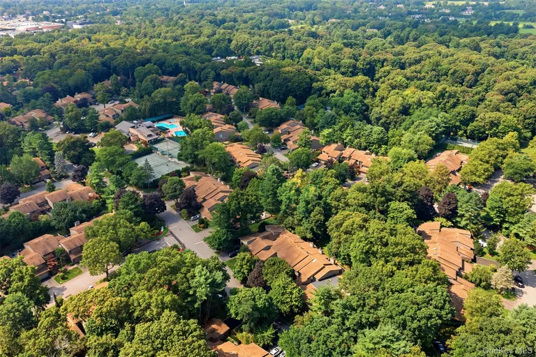 42 Country Club Drive — image 1