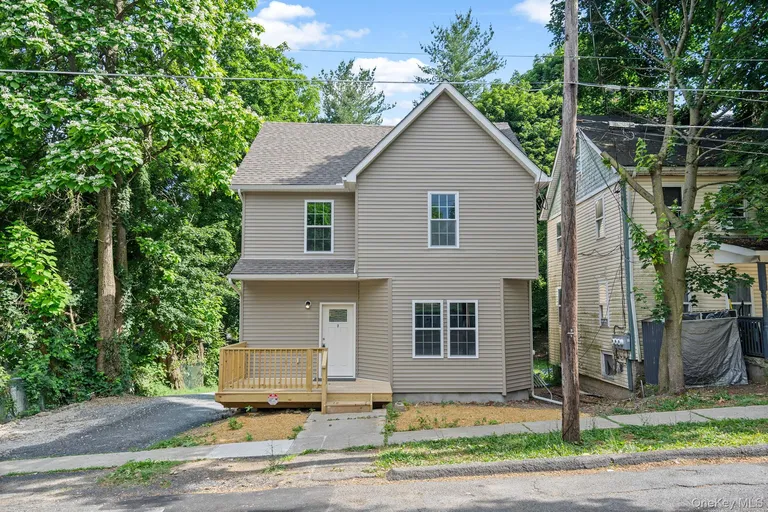 7 Lafayette Street — image 1