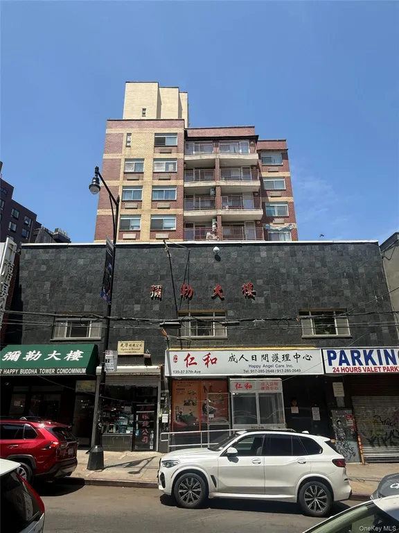 13537 37th Avenue #3C — image 1