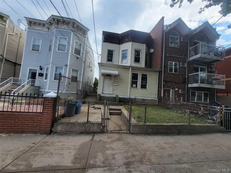 10610 34th Avenue — image 1