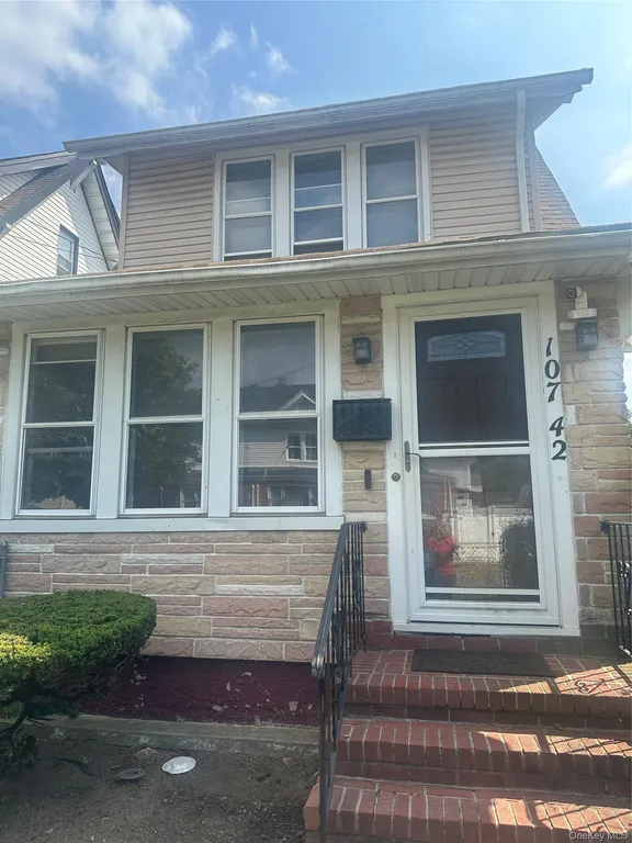 10742 Robard Lane — image 1