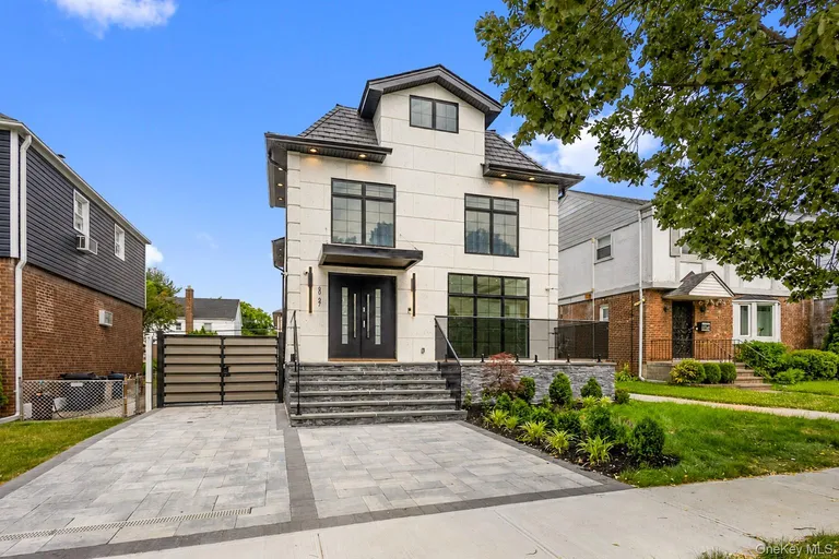 80-27 213th Street — image 1