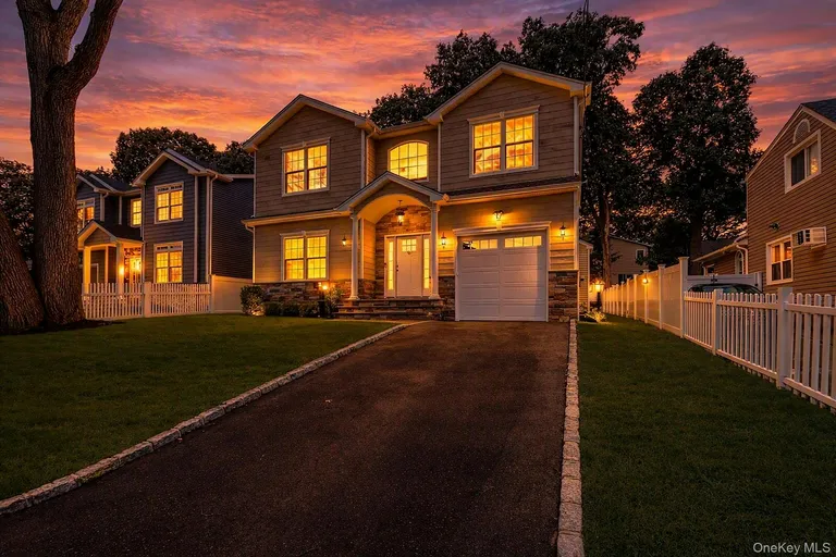 9 Hickory Road — image 1