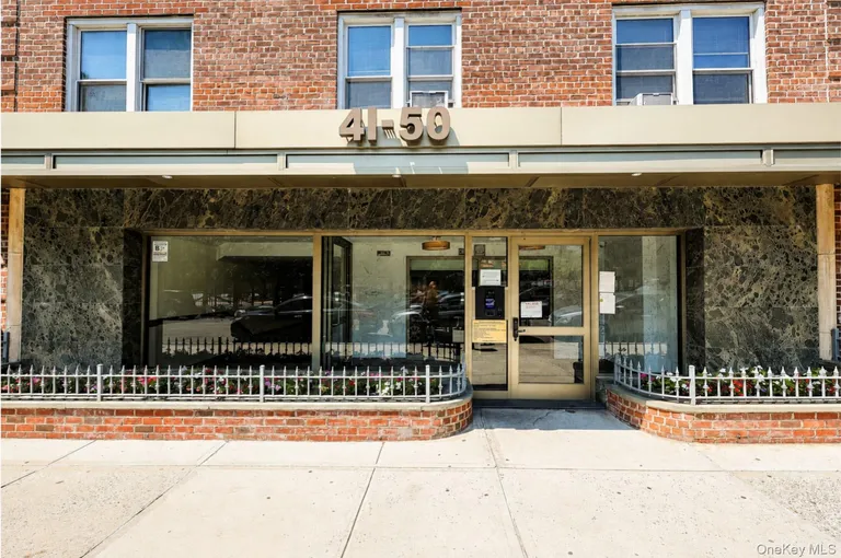 41-50 78th Street #319 — image 1