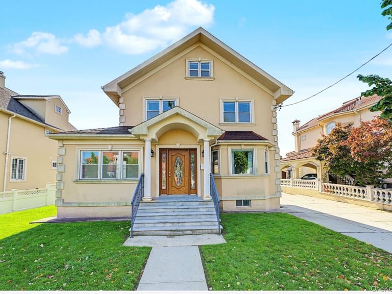 30 North Drive