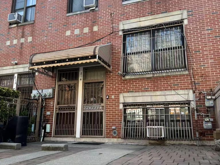 814 Fox Street