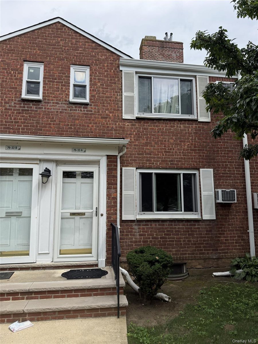 76-33 Commonwealth Boulevard #A — image 1