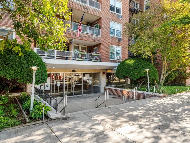 60-11 Broadway #4N