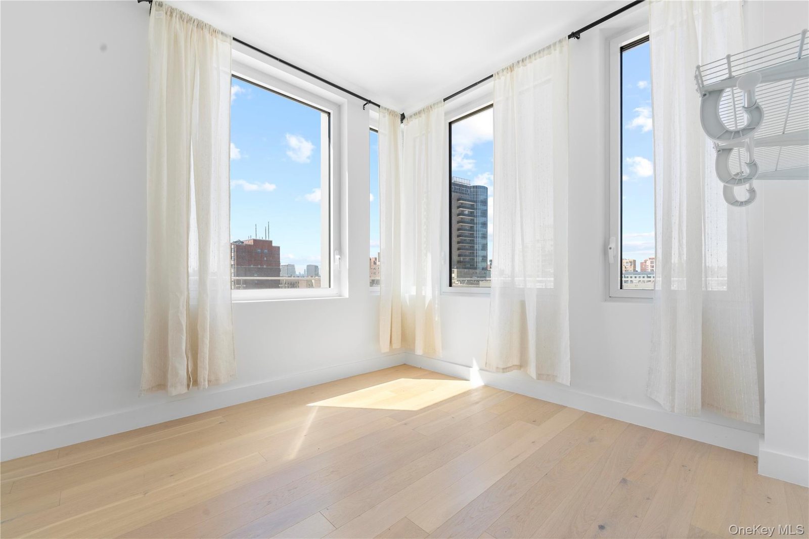 136-18 Maple Avenue #5F — image 1