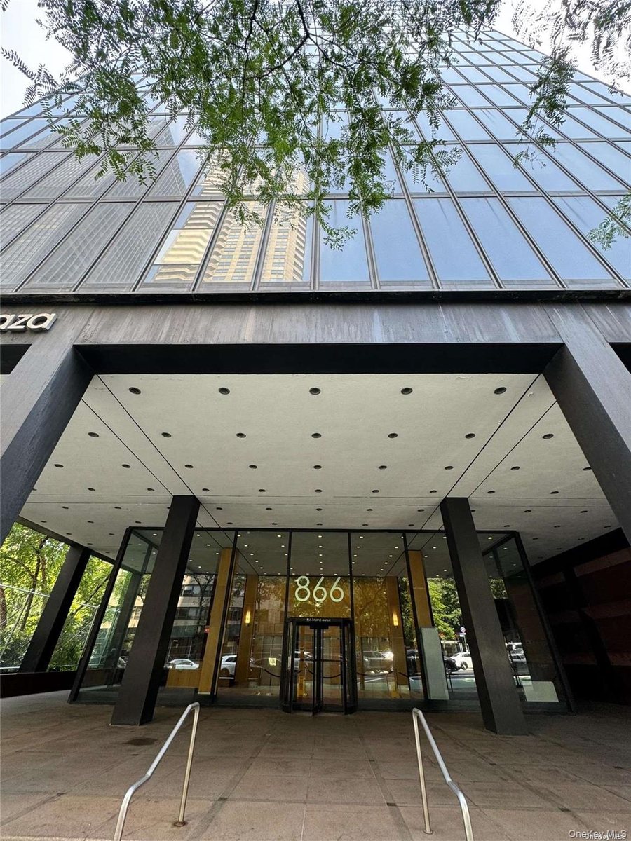 866 2nd Avenue Unit 10A Manhattan office condominium